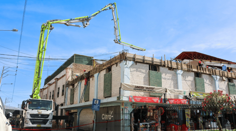 Caen ventas en mercado San Camilo por retraso de obras