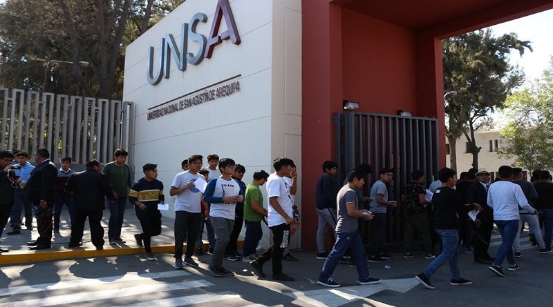 Estudiantes de la UNSA retornan a clases este 5 de diciembre