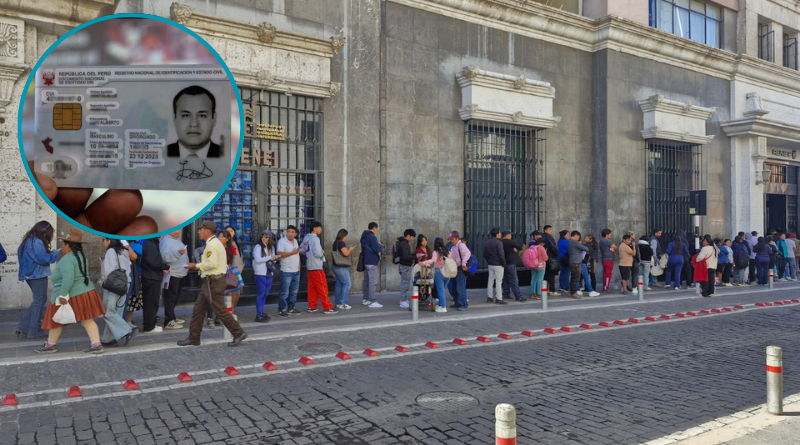 Persisten largas colas en RENIEC para recoger el DNI Persisten largas colas en RENIEC para recoger el DNI