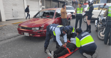 Joven de 21 años es atropellado en la avenida Cayma y trasladado de emergencia a clínica