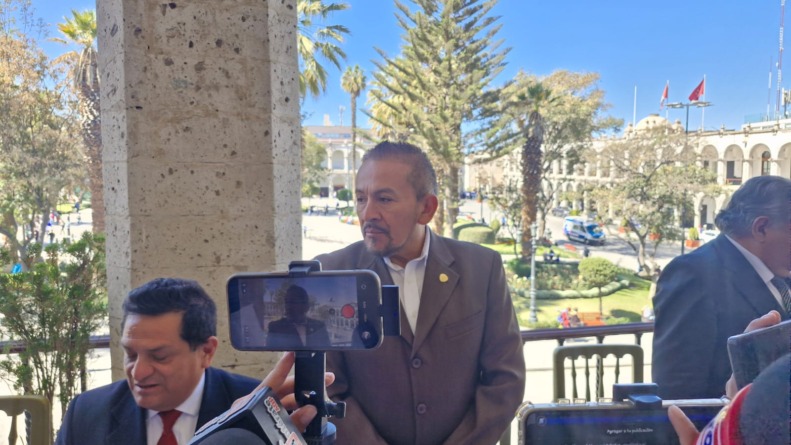 Excandidato a rector de la UNSA denuncia exclusión de lista Acción Agustina en proceso electoral