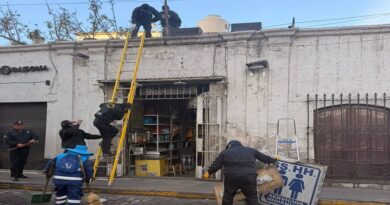 Retiran elementos publicitarios de las calles Ayacucho y Puente Grau instalados indebidamente