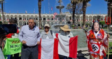 Realizan lavado de bandera en Arequipa contra entrega de credenciales a Keiko Fujimori Realizan lavado de bandera en Arequipa contra entrega de credenciales a Keiko Fujimori