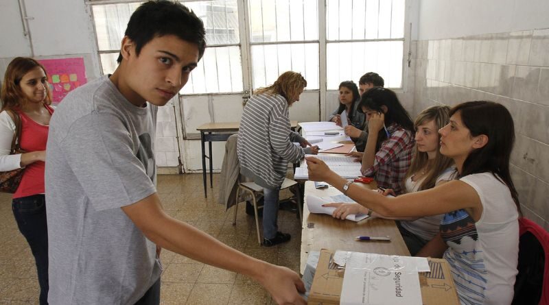 Casi 100 mil jóvenes de Arequipa votarán por primera vez en las elecciones de octubre