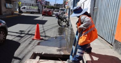 Realizan limpieza de drenajes en Yanahuara