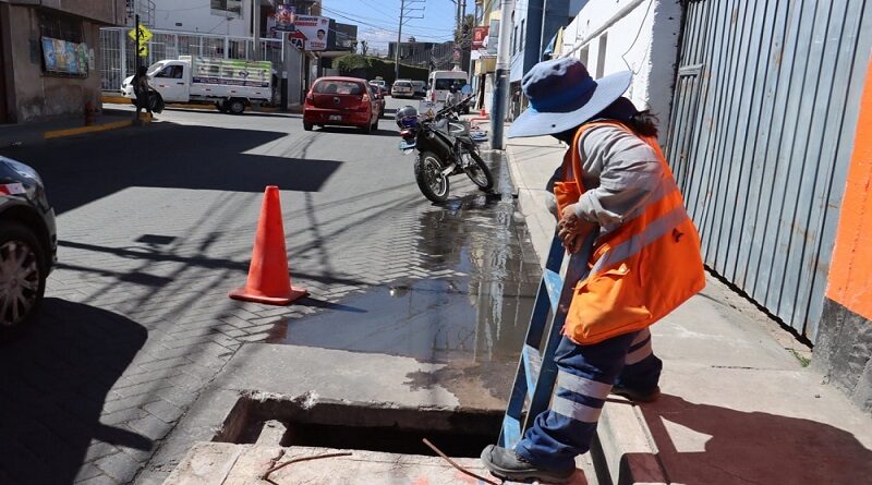 Realizan limpieza de drenajes en Yanahuara Realizan limpieza de drenajes en Yanahuara